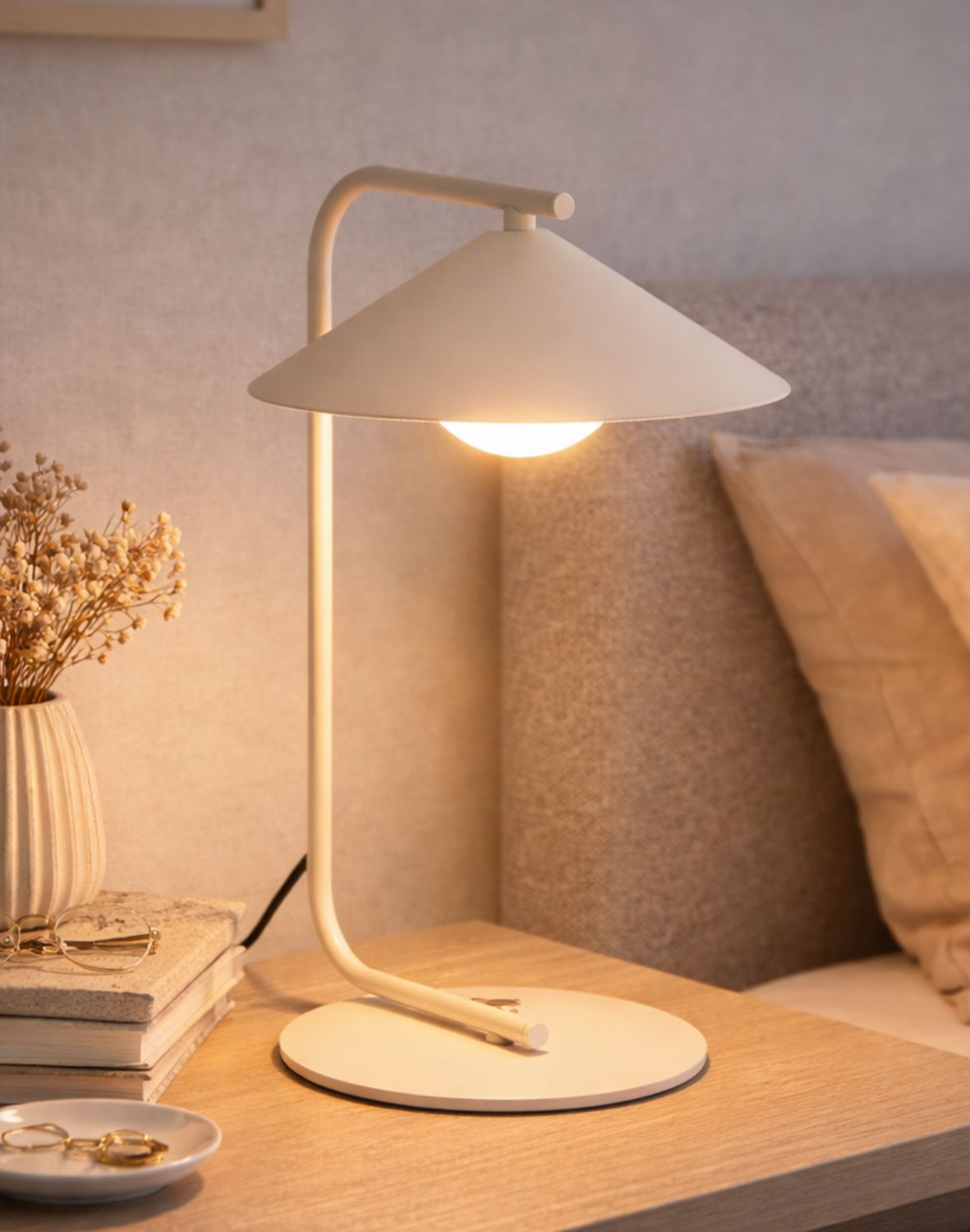Kašmírová moderní noční lampička Lume