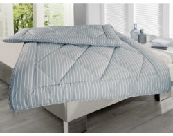 Přikrývka Comfy Sleep 140x200 cm, pruhovaná