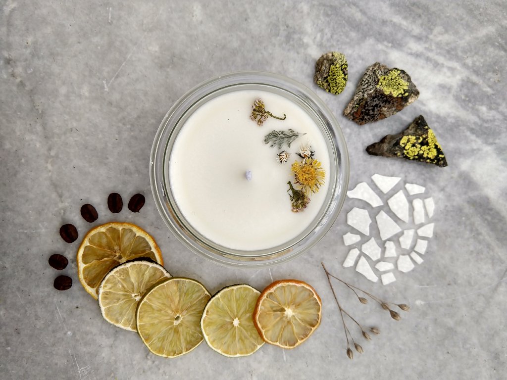 Ručně odlévaná sojová svíčka LEVANDULE & EUKALYPTUS 160 ml