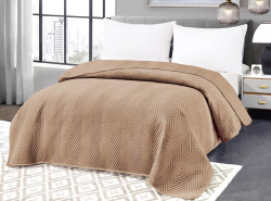 Světle hnědý sametový přehoz na postel ARROW VELVET Rozměr: 200 x 220 cm